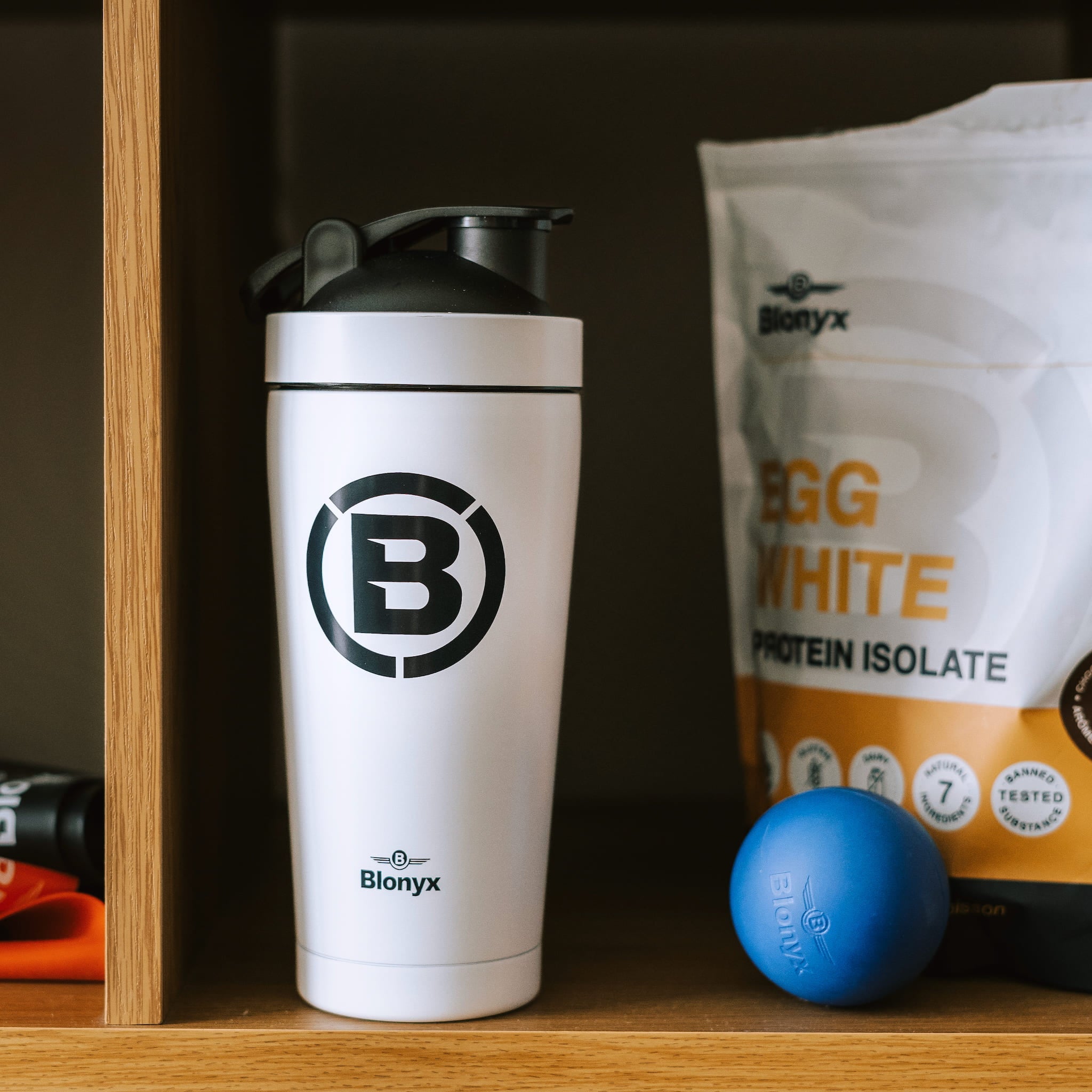 Blonyx Stainless Steel Shaker Cup - White